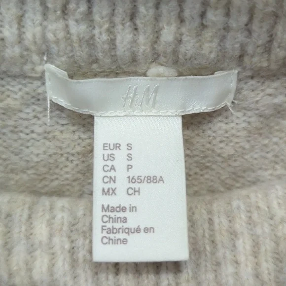 H&M Ladies Sweater - Picture 2 of 6